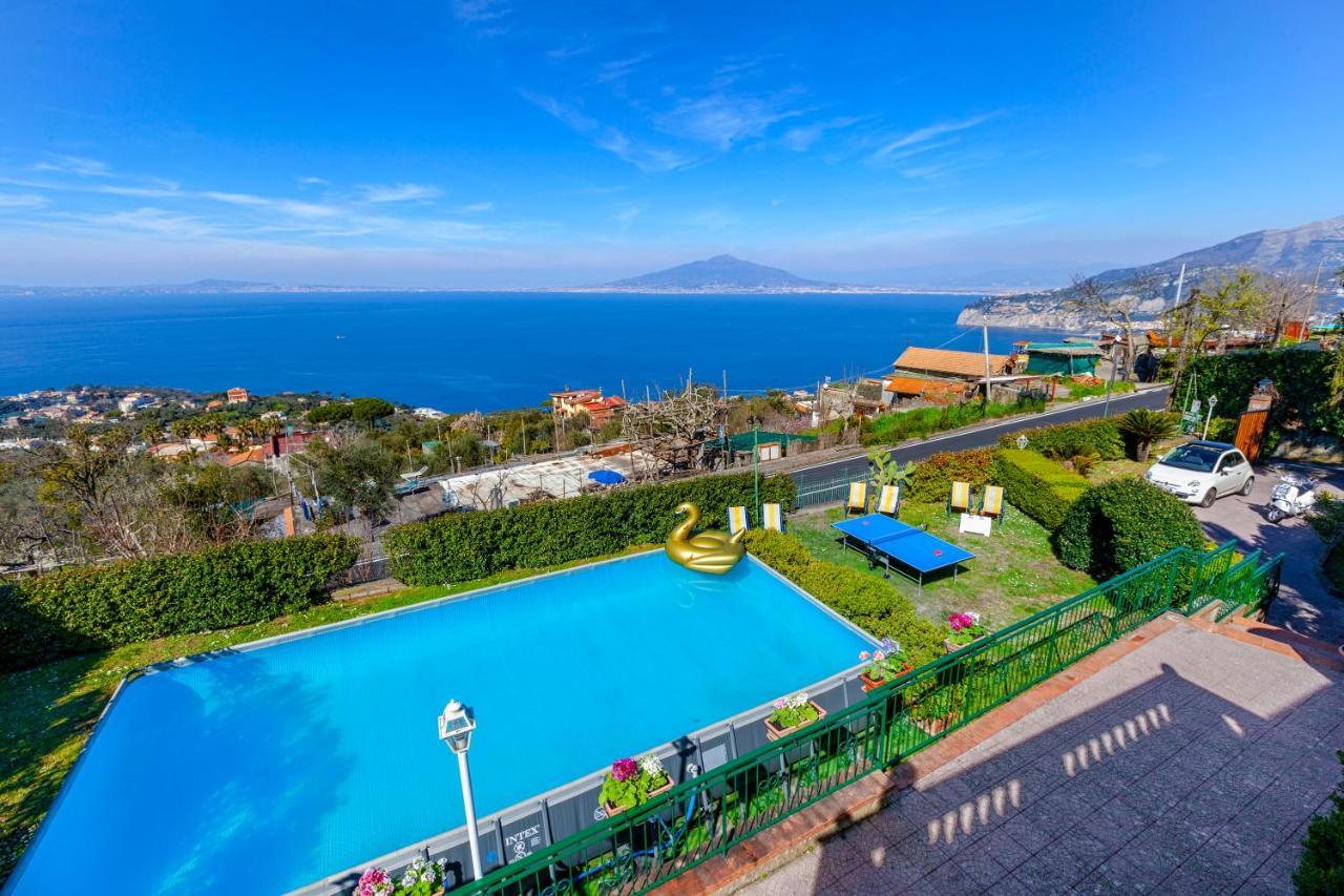 Estate4Home - Villa Luisa Play&Pool SantʼAgata sui Due Golfi Kültér fotó